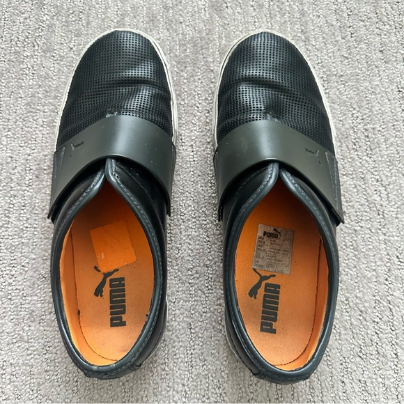 Men’s Puma Shoe Slip-On Size 9 Black Leather - Picture 2 of 10